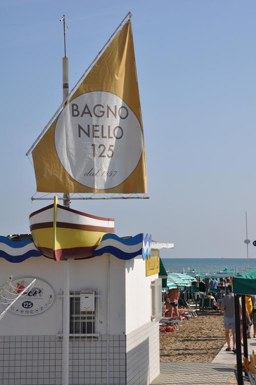 Hotel Adelphi Riccione Dış mekan fotoğraf